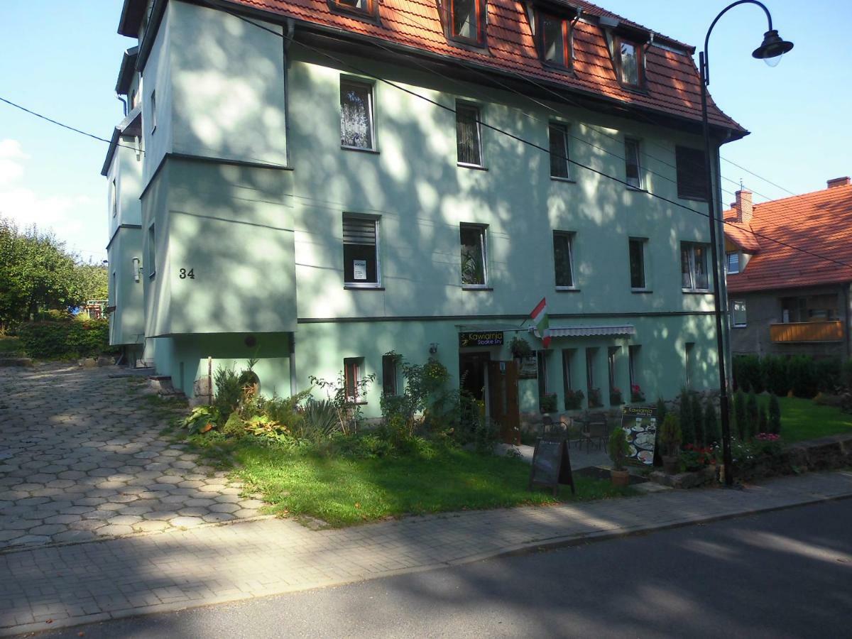 Bezowy pokój Jedlina-Zdroj Exterior foto
